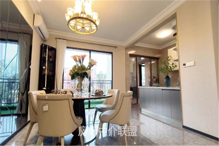 银建宿舍三楼简装3室1厅1卫91㎡48万可按揭